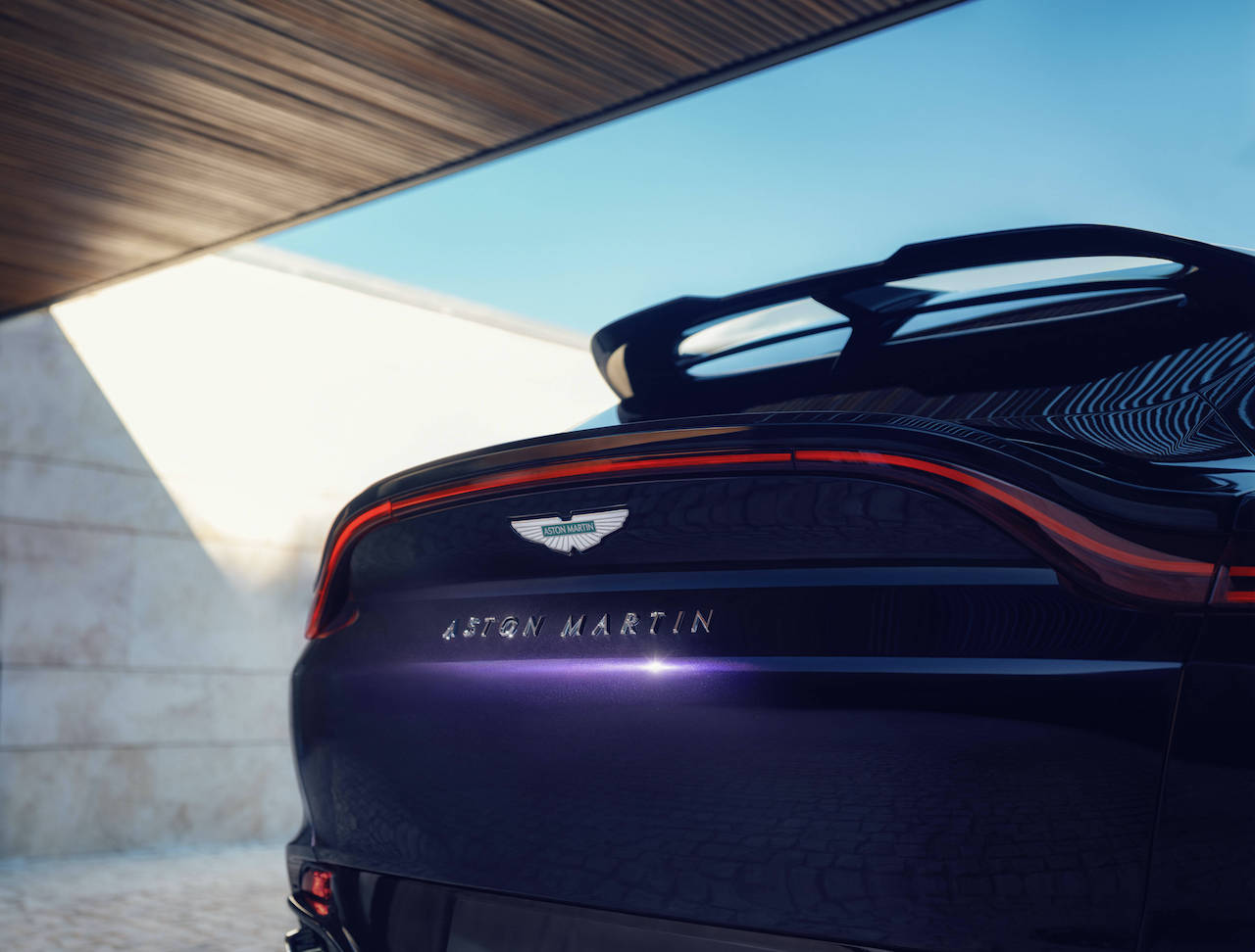Aston-Martin-DBX-GT_7